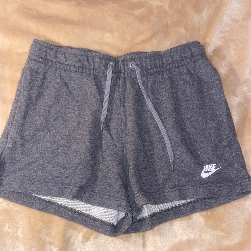 Nike Gray Athletic Shorts for Active Comfort